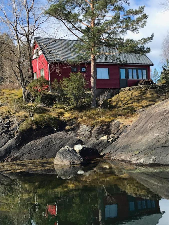 Teigen Leirstad, Feriehus Og Hytter Eikefjord Bagian luar foto