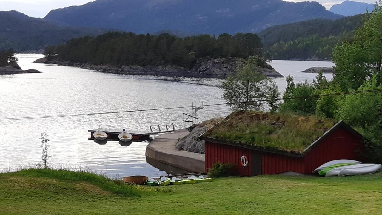 Teigen Leirstad, Feriehus Og Hytter Eikefjord Bagian luar foto